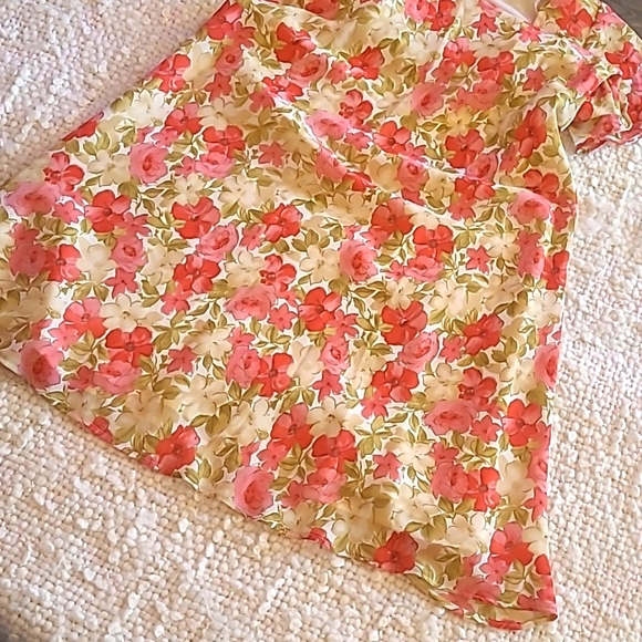 Vintage Floral Cowl Square Neck Midi Dress with Cap Sleeves - Picture 7 of 12